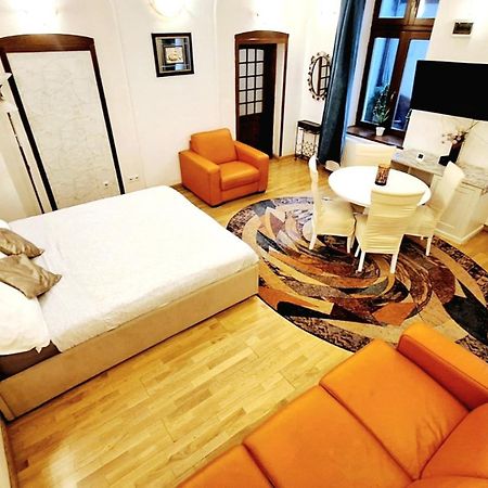 בראשוב Ada Old Town Apartments 3 מראה חיצוני תמונה