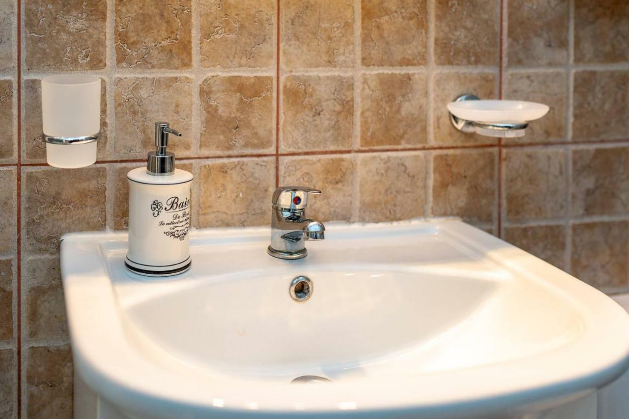 בראשוב Ada Old Town Apartments 3 מראה חיצוני תמונה